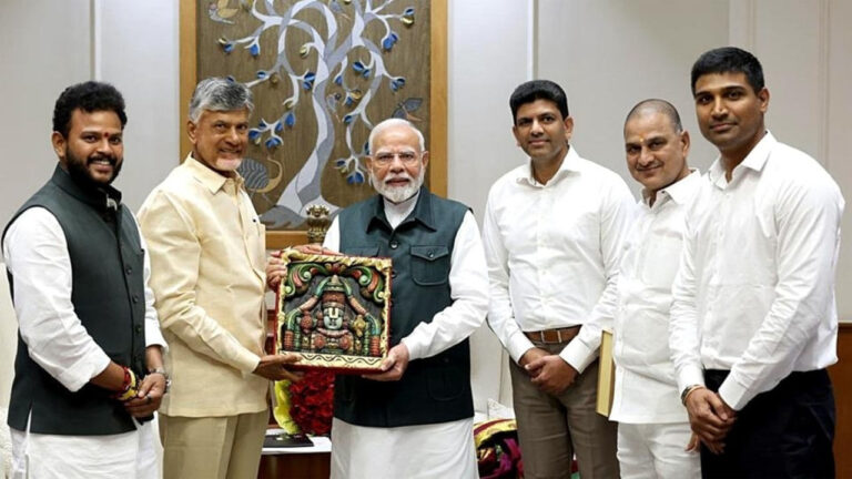 Polavaram Project: చంద్రబాబు ఢిల్లీ టూర్.. పోలవరంపై ఢిల్లీ పెద్దల నుంచి స్పష్టమైన హామీ.. !