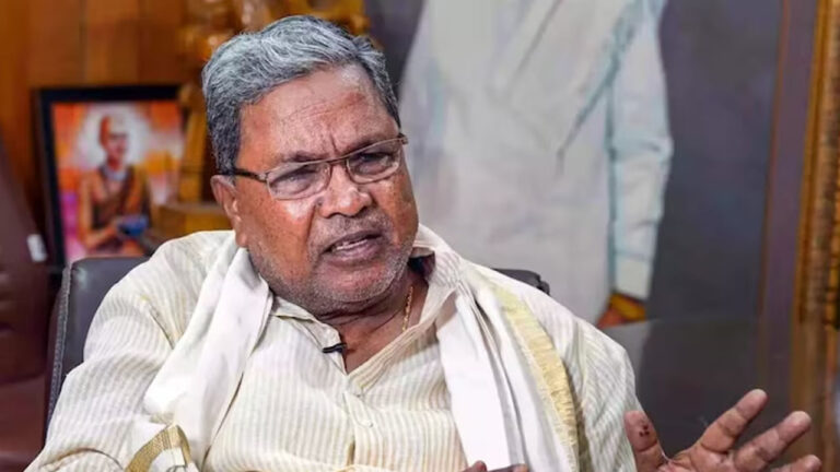 Karnataka: కర్నాటకలో రాజకీయ సంక్షోభం.. గవర్నర్‌ నిర్ణయంతో కేబినెట్‌ అత్యవసర భేటీ