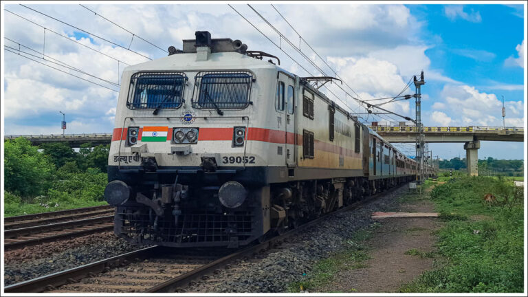 Vijayawada: మీకు ఇది తెల్సా.! రైల్వే ఛార్జీలు బాగా పెరిగాయ్.. కానీ లోకల్ ట్రైన్స్‌లో..