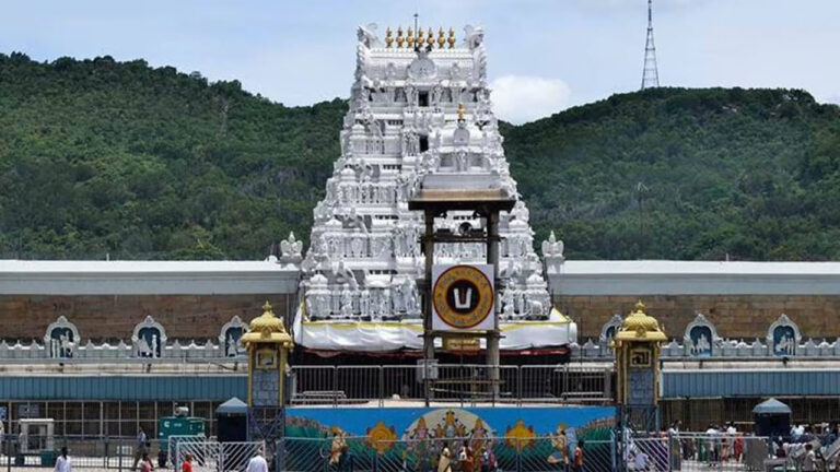 Tirumala: తిరుమల వెళ్లే భక్తులకు రైల్వేశాఖ సూపర్ న్యూస్.. ఈ నెలలోనే కొత్త సేవలు.. ఇక నుంచి నేరుగా..