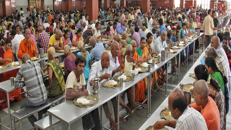 Tirumala Anna Prasadam Devotees Huge Rush,తిరుమలలో అన్నప్రసాదానికి భక్తుల తాకిడి.. పది రోజుల్లో పెరిగిన రద్దీ, ఎంతమంది తిన్నారంటే! – devotees huge rush in tirumala anna prasadam center due to gas crisis